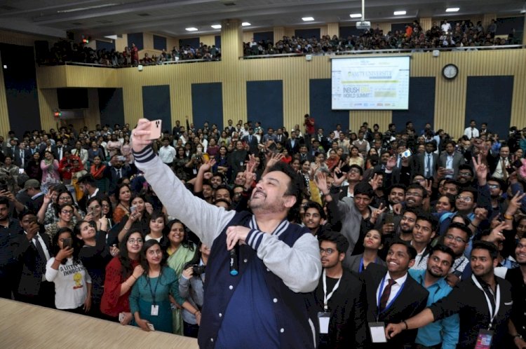Bollywood singer performs at Amity University