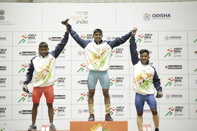 Maharashtra weightlifters break national records in KIUG 2020