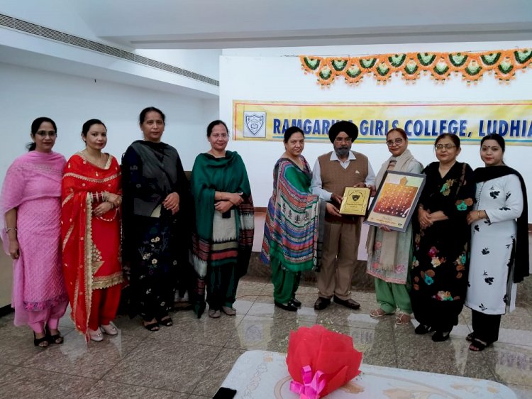 PG Department of Punjabi held extension lecture at RGC