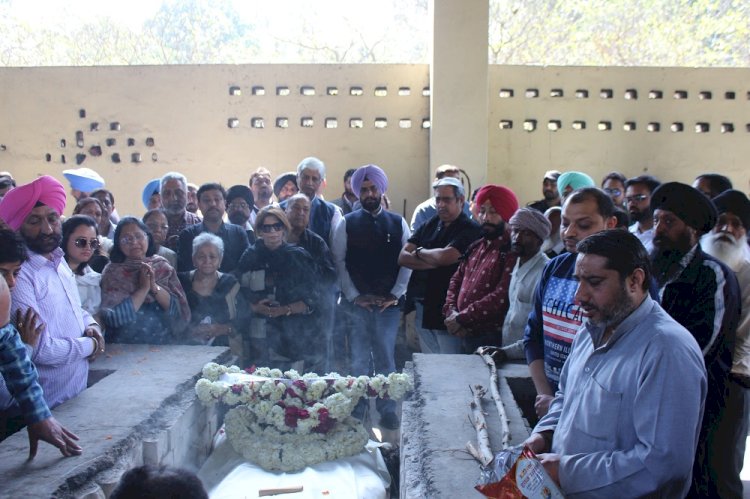 Senior journalist Rajesh Bhambi cremated