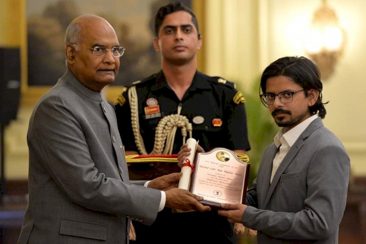 National Lalit Kala Akademi Award conferred upon alumnus of Amity University